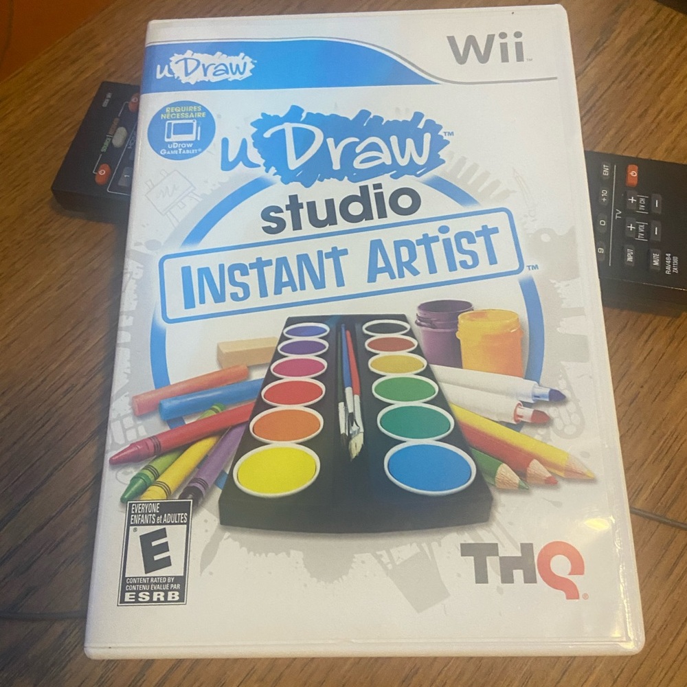 HQ White Video Game for Wii
